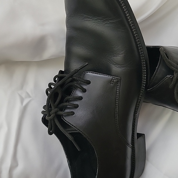 Cole Haan/Rocksport Men's shoes. Color Black/Brown. SIZE 9M - Picture 3 of 16